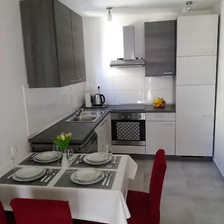 Tonio Apartman Zára