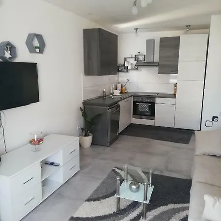 Tonio Apartman *
